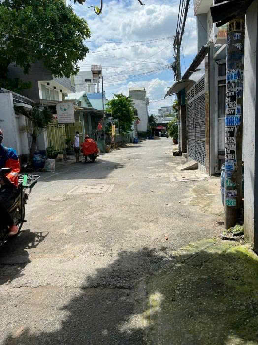 BÁN ĐẤT TẶNG DÃY NHÀ TRỌ - THỚI AN QUẬN 12 - NGANG 5 DÀI 20 - HẺM 8M XE TẢI TRÁNH - Giá 5,85tỷ